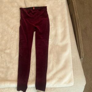 Spanx Velvet Leggings - M